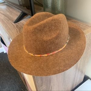 Zara Hat